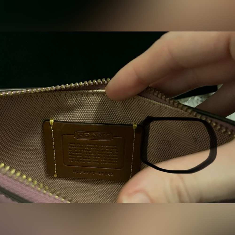 Coach Purple/Pink Leather Shoulder Bag - Picture 10 of 14